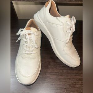 Clarks White Leather Women's Sneakers